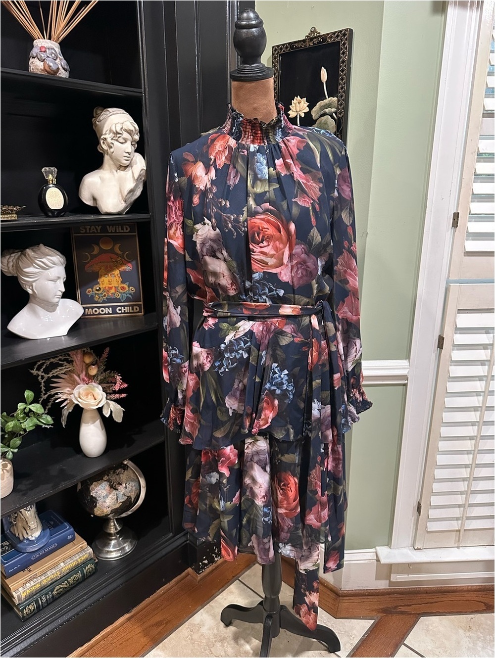 Alex Marie Floral High‑Neck Tiered Maxi Dress – Size 8